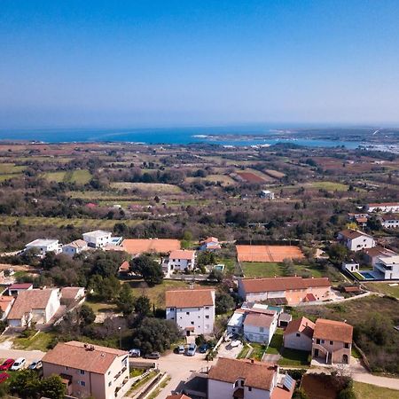 Ližnjan Sea View Apartment מראה חיצוני תמונה