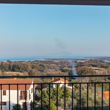 Ližnjan Sea View Apartment מראה חיצוני תמונה
