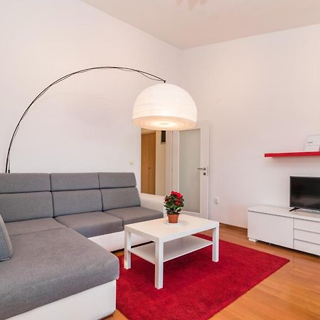 Ližnjan Sea View Apartment מראה חיצוני תמונה
