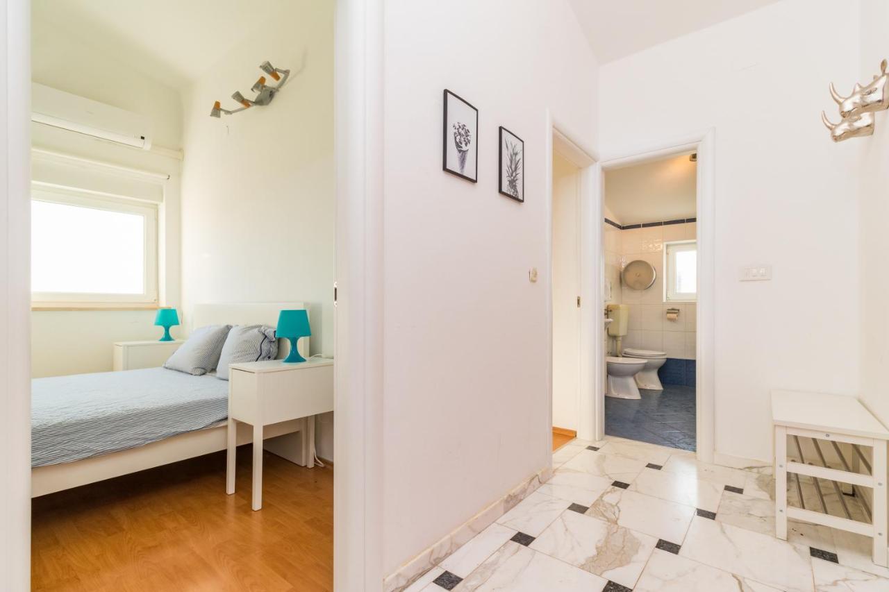 Ližnjan Sea View Apartment מראה חיצוני תמונה