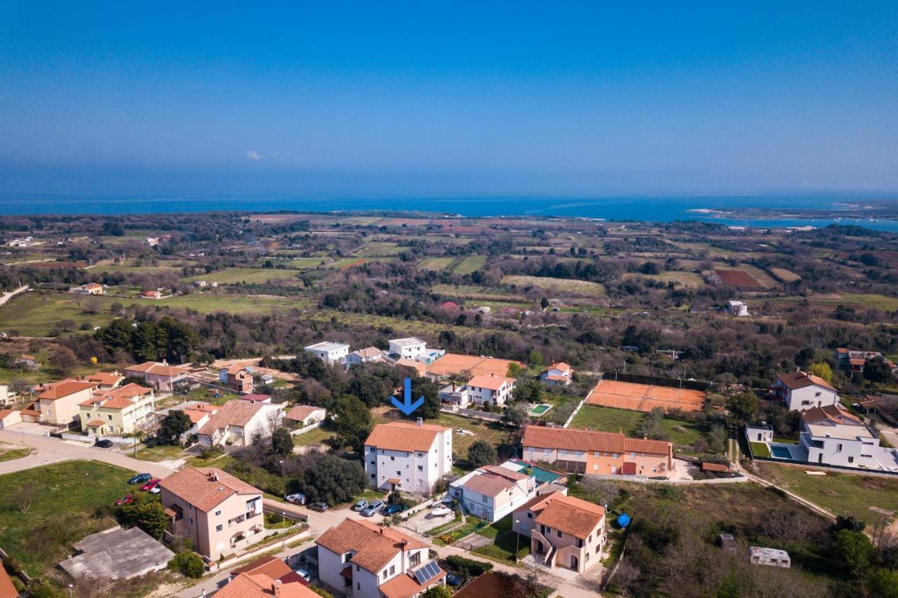 Ližnjan Sea View Apartment מראה חיצוני תמונה